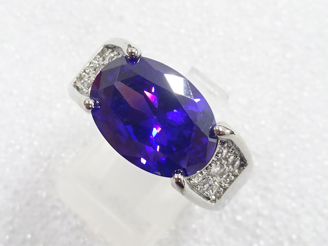 JAPANESE KIMONO / ANTIQUE COLORED STONE RING (SIZE 21.5)